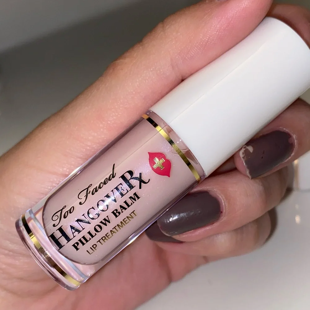 NWT too faced Hangover Pillow Balm Ultra-Hydrating Lip Balm